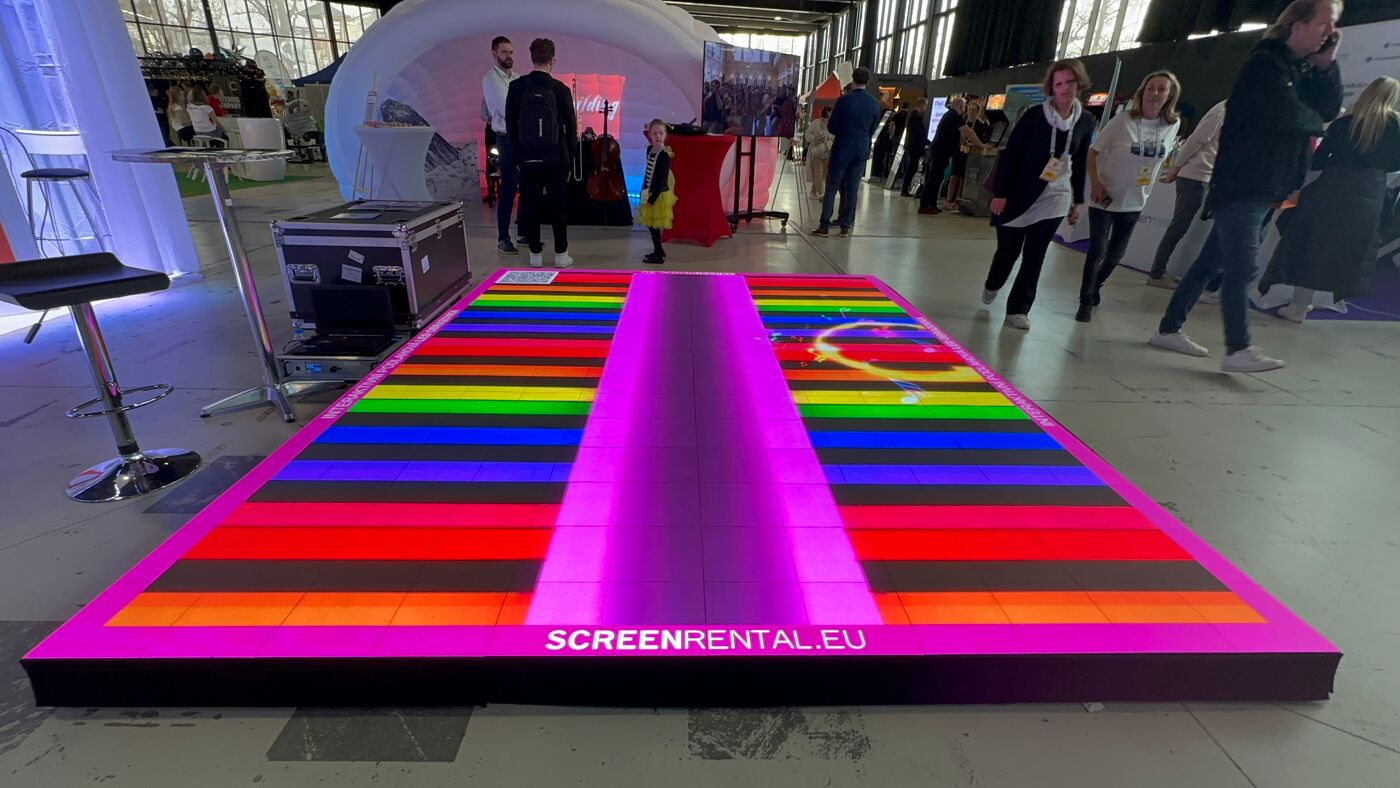 LED podlahová obrazovka v dětské zóně